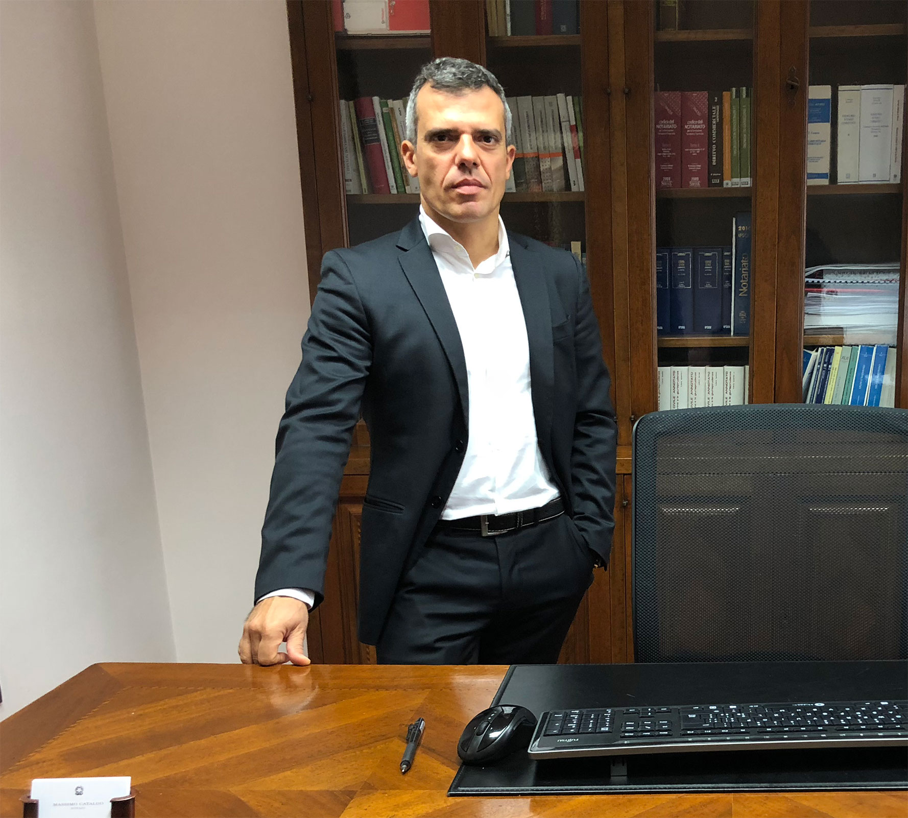 notaio monza